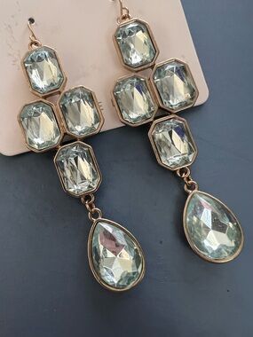 🩵 Sparkling Crystal Drop Dangle Statement Earrings  🩵